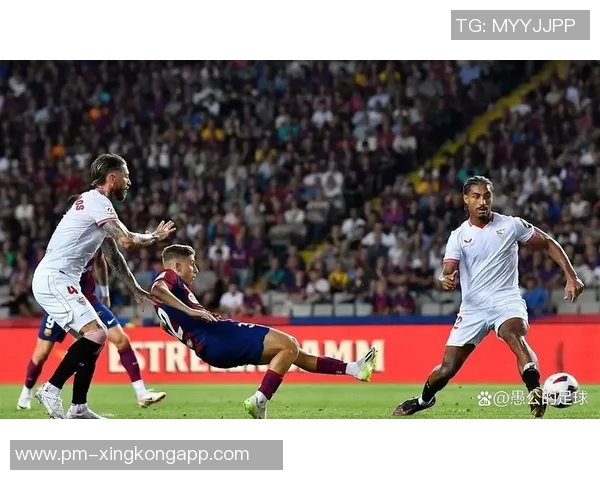 外媒报道巴萨有意引进勒沃库森中场马扎身价2500万欧元